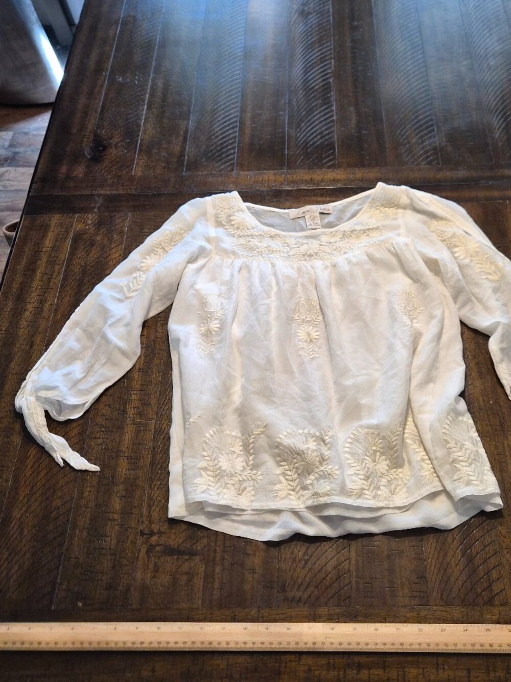 Vintage Love Notes Top Women’s Size M White Silk Blend Floral Embroidered G894